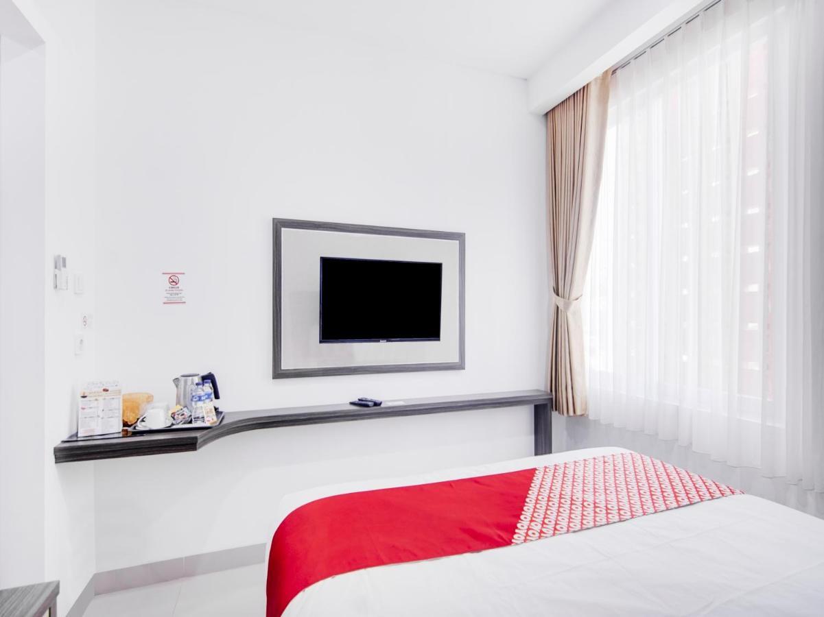 Oyo 2233 Bell'S Place Богор Экстерьер фото